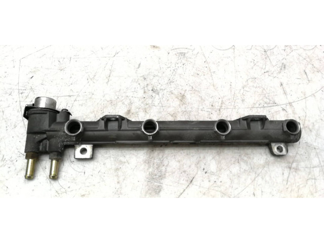 Топливная рампа 036133319B, 036031C   Volkswagen Golf IV  