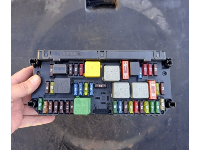 Pojistková skříňka A2129008207, A2129008207 Mercedes-Benz GLK (X204) 2011