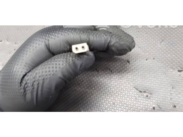 Ручка стеклоочистителей 811953503B Audi 80 90 B3