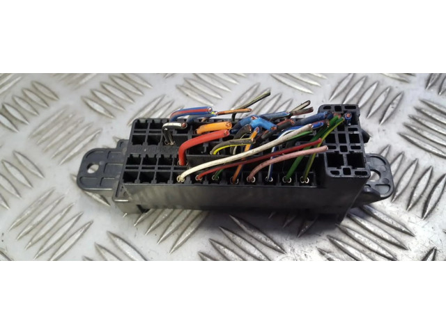 Pojistková skříňka Mazda 2 2003