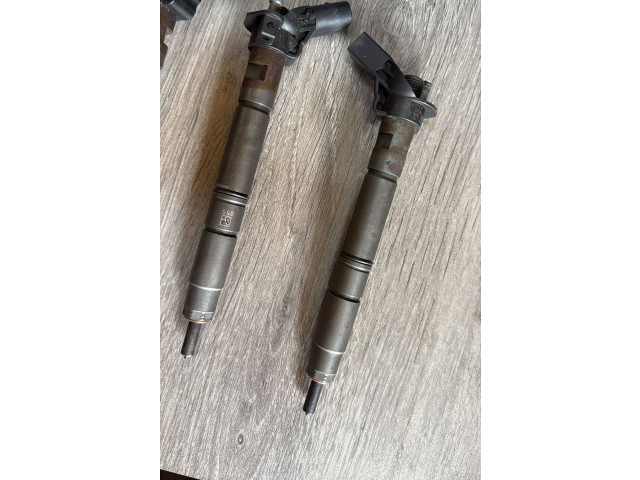 Vstřikovač 059130277ED   Audi Q7 4M     