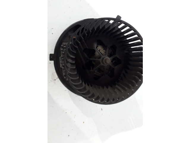 Вентилятор печки       Volkswagen Golf Plus