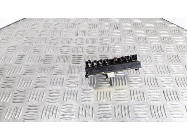 Блок предохранителей  9636079380   Citroen C4 Grand Picasso    