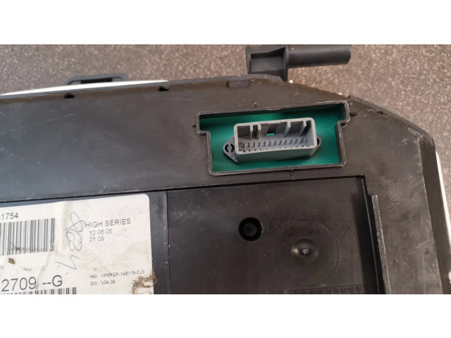 Панель приборов 8200582709G Renault Clio III