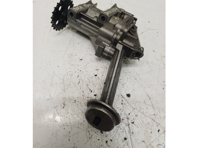 Масляный насос 8200307174   Dacia Lodgy      