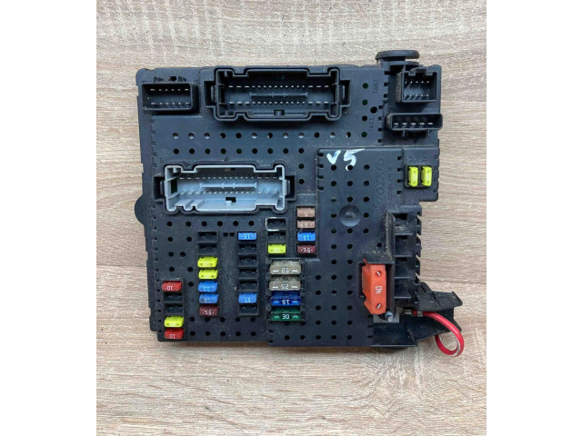 Блок предохранителей 30732769, 05W425   Volvo XC90    