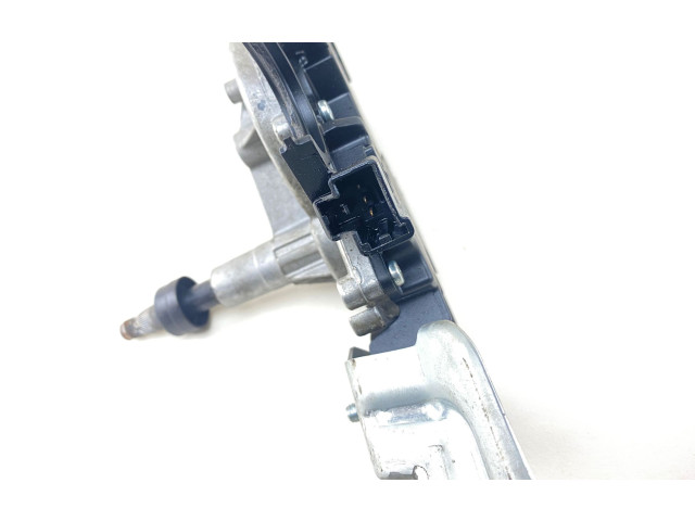 Моторчик заднего дворника 0390201588 Mazda 3 I