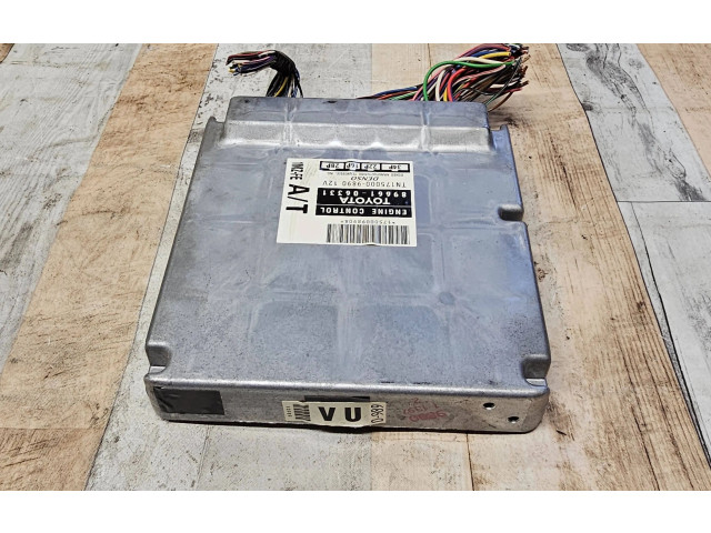 Řídící jednotka 8966106331, 1750009890 Lexus ES 250 - 300 - 330 1997