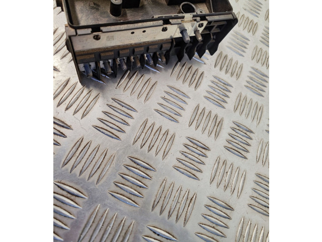 Блок предохранителей 1K0937125D Audi A3 S3 A3 Sportback 8P