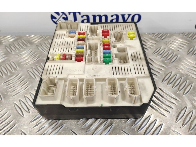 Pojistková skříňka Řídící jednotka BSM 284B61871R, 519339402   Renault Megane III 2010