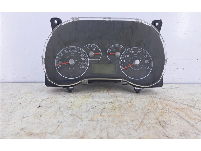 Панель приборов 55700423 Fiat Grande Punto
