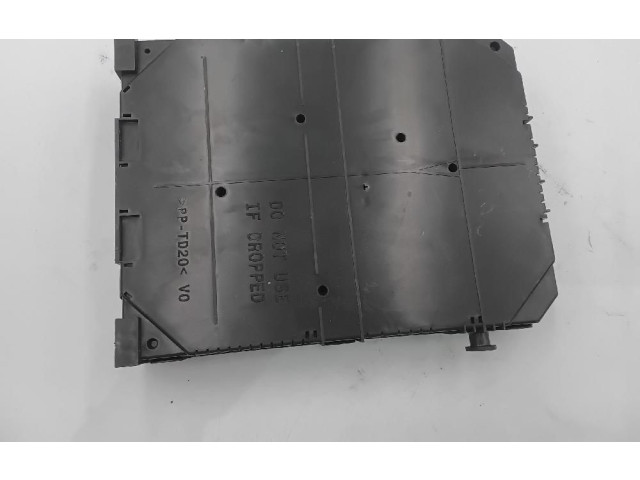 Блок предохранителей Sinreferencia Citroen C3 Aircross