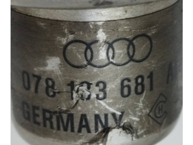 Топливная рампа 078133681AK   Audi A6 S6 C5 4B   для двигателя AJK