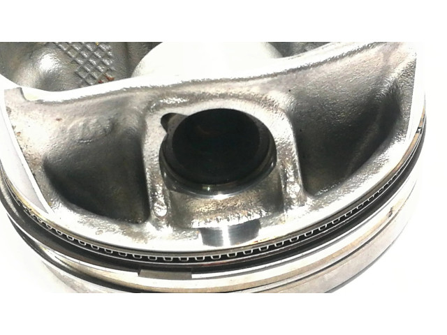  Поршень  06M107099, 06M099  Porsche Cayenne (9Y0 9Y3) для бензинового двигателя 3.0