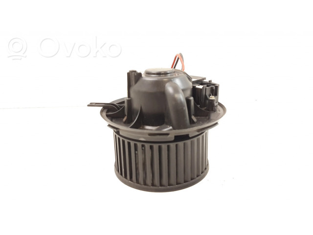Вентилятор печки    1K1820015C, F987684B   Skoda Octavia Mk2 (1Z)