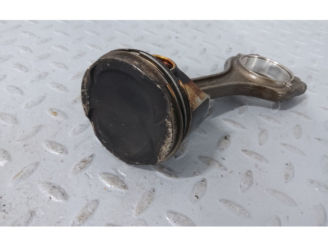 Píst 04E198401AE, 05E107065AE Volkswagen T-Roc