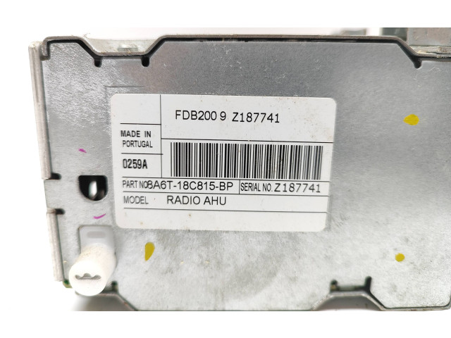 Радио/ проигрыватель CD/DVD / навигация