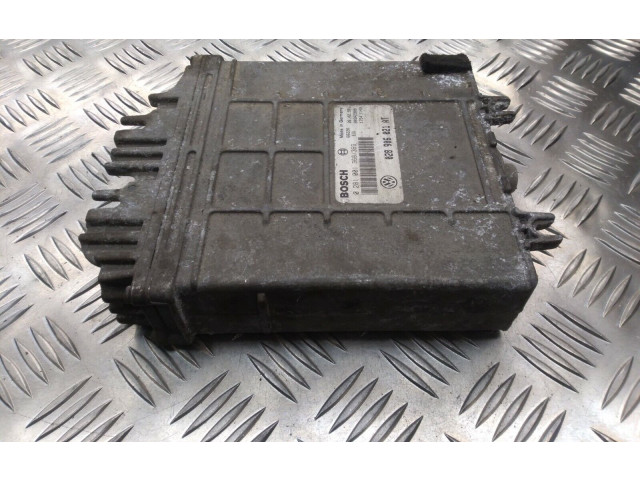 Блок управления двигателя 028906021AT, 0281001368   Volkswagen PASSAT B4