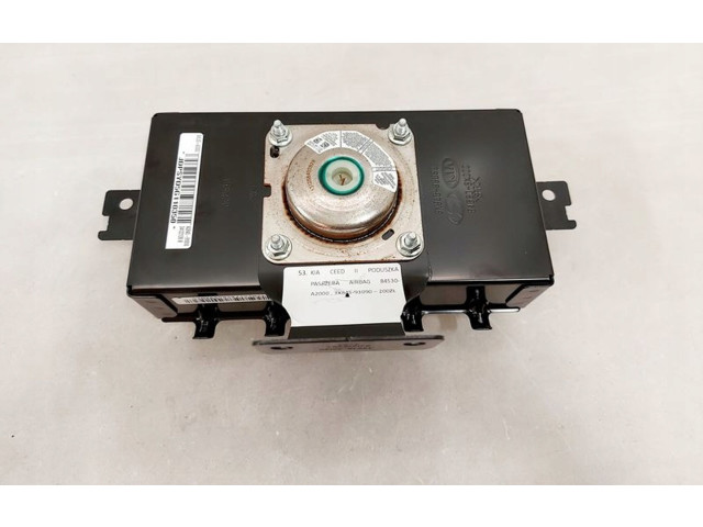 Подушка безопасности пассажира 84530-A2000 3X845-93090 KIA Ceed