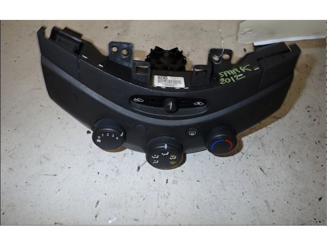 Блок управления климат-контролем 95979291 Chevrolet Spark