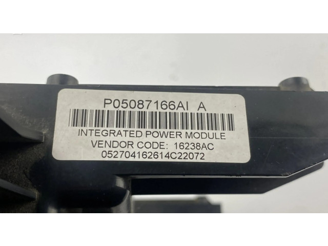 Блок предохранителей P05087166A Dodge Magnum