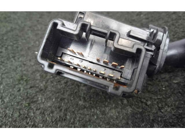 Ручка стеклоочистителей    Subaru Forester SF