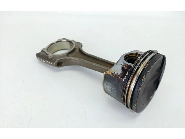 Поршень с шатуном DNU 06K107065AG Volkswagen Golf VII