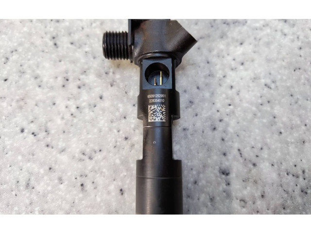 Форсунка 228354010 Infiniti Q50 651970