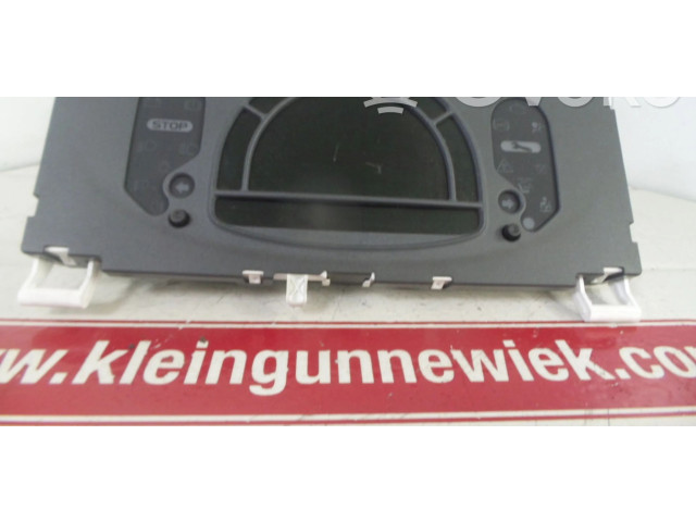 Přístrojová deska Renault Modus 2004 8200418021