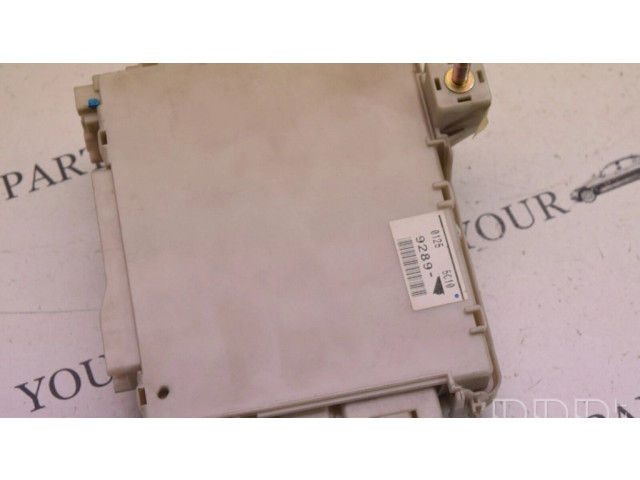 Pojistková skříňka 8267030230 Lexus GS 300 350 430 450H 2005