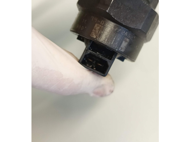 Форсунка 038130073F Audi A6 S6 C5 4B AYM