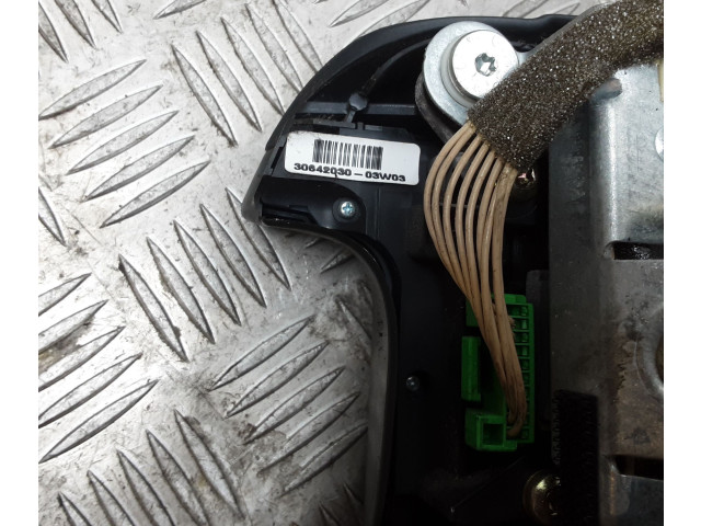 Подушка безопасности водителя 3064203003W03, 243530810125   Volvo V70