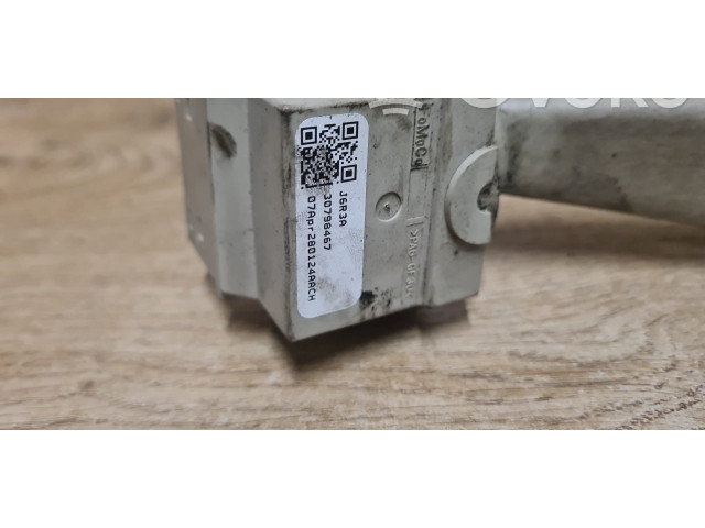 Ручка стеклоочистителей 30798467 Volvo V70