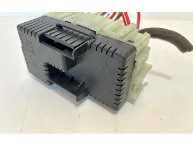 Блок предохранителей 6g9t14c507   Volvo V70    