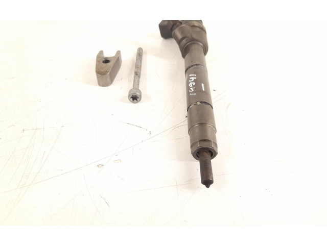 Форсунка 6400700787, A6400700787    Mercedes-Benz A W169  OM 640.940 