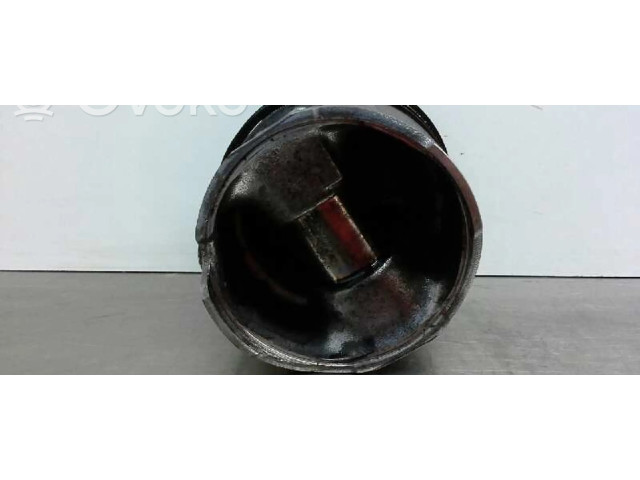 Píst    Fiat Punto Evo  pro naftový motor 1.9 188A3000 