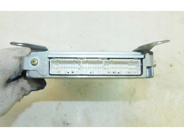 Блок управления двигателя RF3F18881C   Mazda 323 F