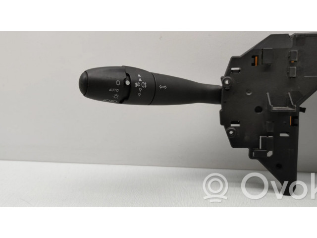 Ручка поворотов/ фонарей