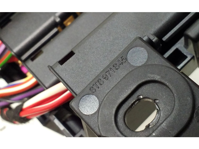 Pojistková skříňka 8T8971845 Audi A5 Sportback 8TA 2011