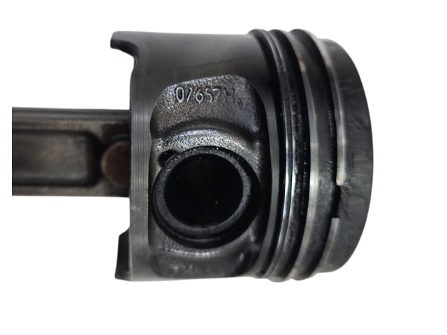 Píst 120A11104R, 120A11104R Renault Captur