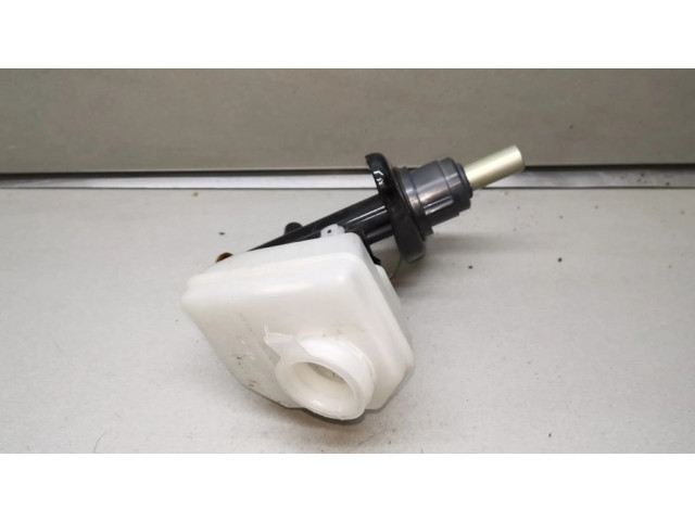 Главный тормозной цилиндр