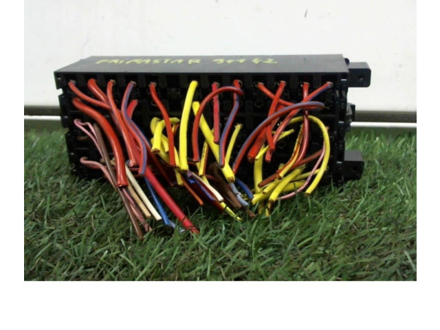 Pojistková skříňka 2541100Q0A, 2541100Q0A Nissan Primastar 2015