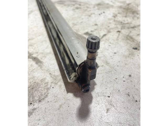 Топливная рампа 8658593   Volvo XC90   для двигателя b6294t