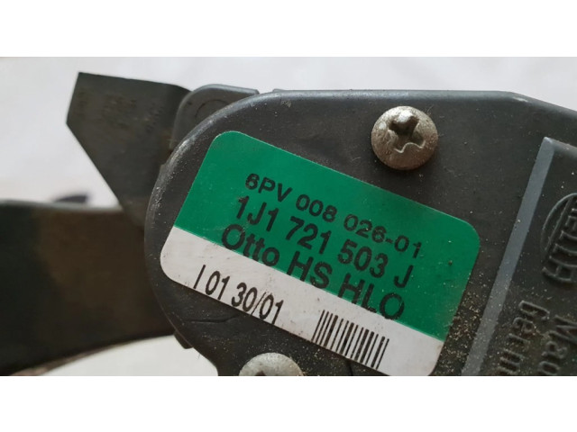 Педаль акселератора