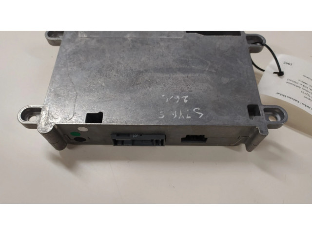 Tālruņa vadības bloks