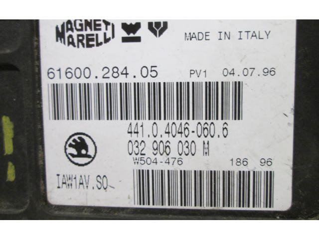 Řídící jednotka 032906030M   Volkswagen Golf III 1996