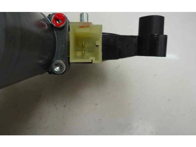 Передний двигатель механизма для подъема окон