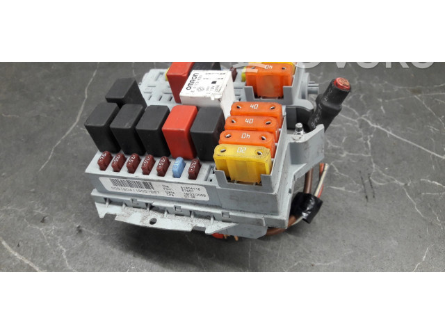 Pojistková skříňka 51804118 Fiat Croma 2011