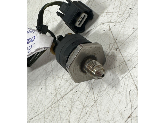 Топливная рампа 8W939F972BA Jaguar XF X250