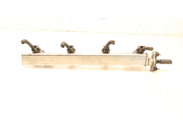 Топливная рампа 35310-2B000   Hyundai ix20  